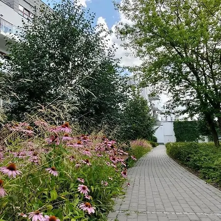 Wilanow Comfort - Air Condition, Garage, Fast Wifi Apartment Warsaw