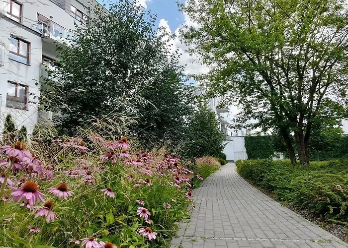 Wilanow Comfort - Air Condition, Garage, Fast Wifi Apartment Warsaw