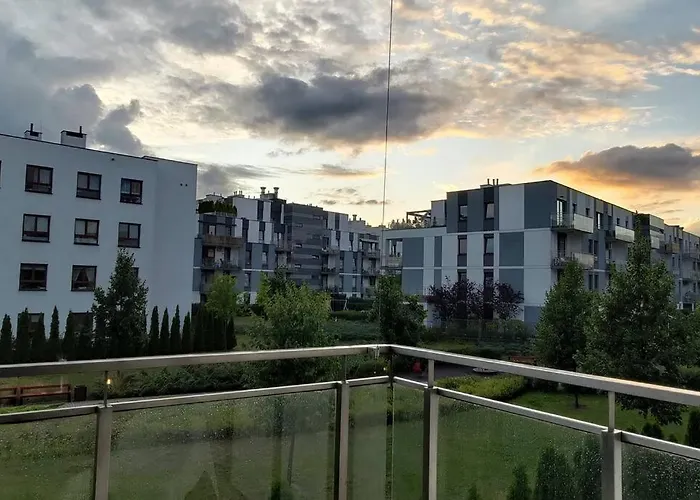 Wilanow Comfort - Air Condition, Garage, Fast Wifi Apartment Warsaw